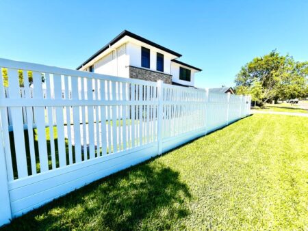 Philippa – 1.5m Alternating Semi-Privacy Fence