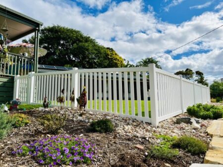 Margaret - 1.2m PVC Garden Fence